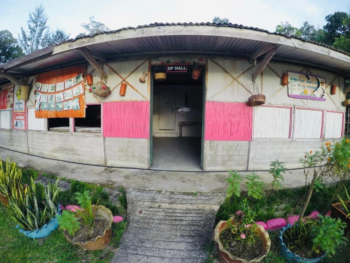 Dragon Pearl Beach Resort Kota Belud Esterno foto