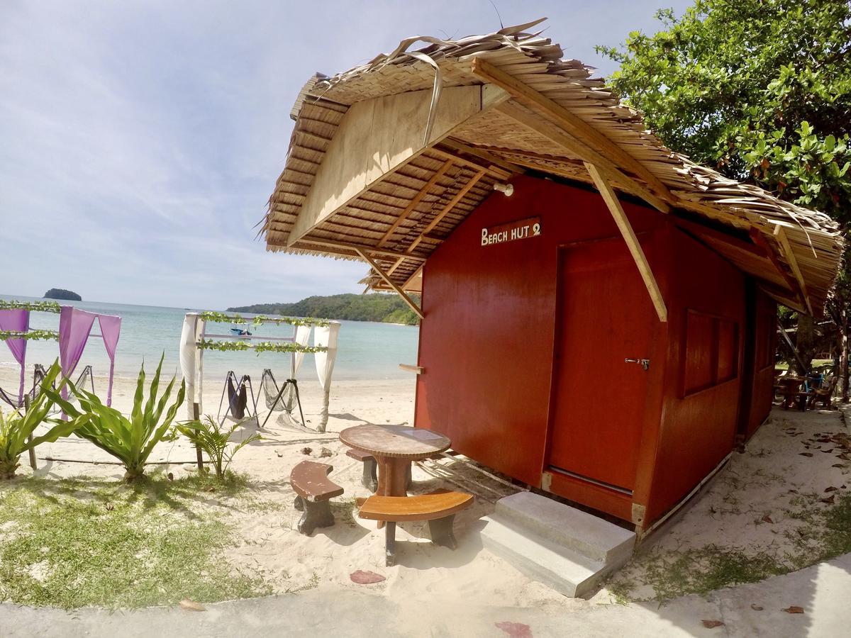Dragon Pearl Beach Resort Kota Belud Esterno foto